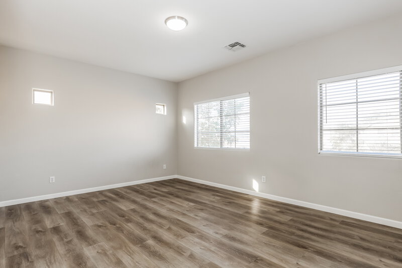 2,345/Mo, 6409 W Pioneer St Phoenix, AZ 85043 Bedroom View 3