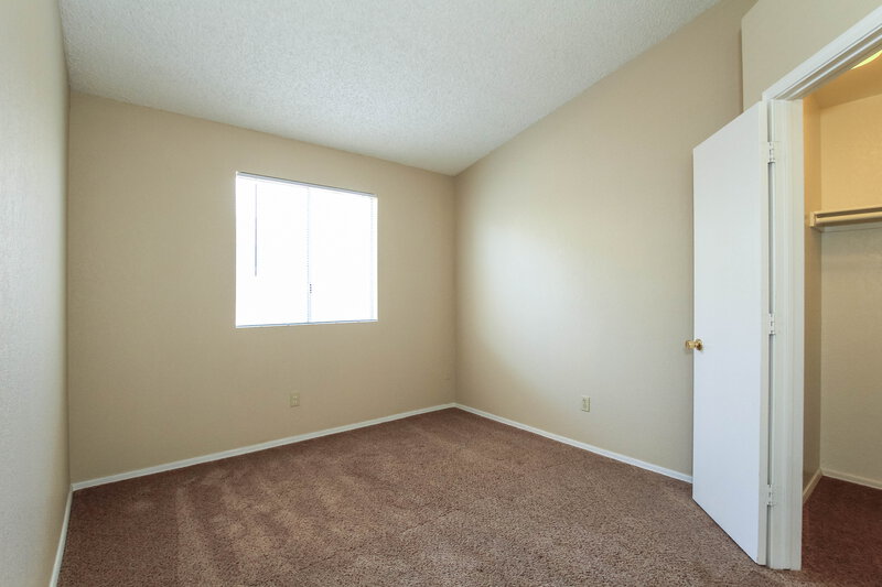 2,040/Mo, 8864 W Morningside Dr Peoria, AZ 85382 Bedroom View