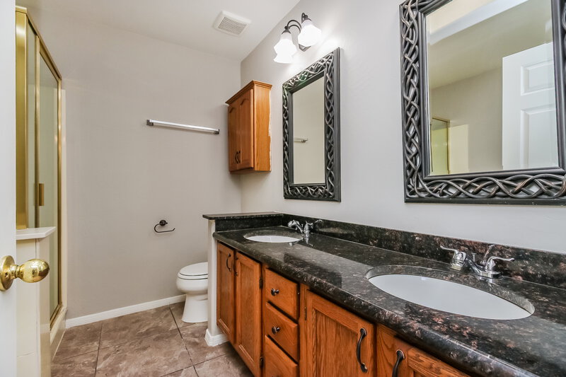 2,890/Mo, 4514 E Scott Ave Gilbert, AZ 85234 Main Bathroom View