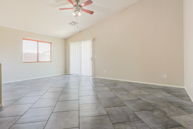 2,330/Mo, 10322 E Delta Ave Mesa, AZ 85208 Living Room View