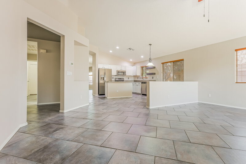 2,330/Mo, 10322 E Delta Ave Mesa, AZ 85208 Living Room View 2