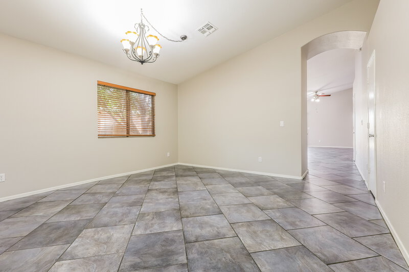 2,330/Mo, 10322 E Delta Ave Mesa, AZ 85208 Den View