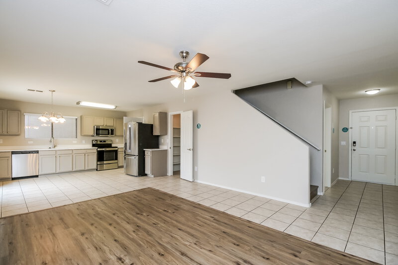 2,035/Mo, 2349 E 35Th Ave Apache Junction, AZ 85119 Living Room View 3