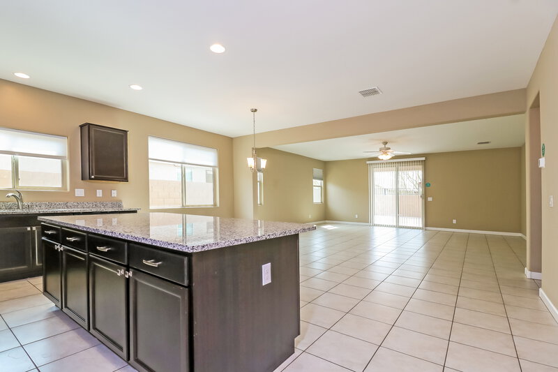 2,095/Mo, 13547 W Remuda Dr Peoria, AZ 85383 Kitchen View 3