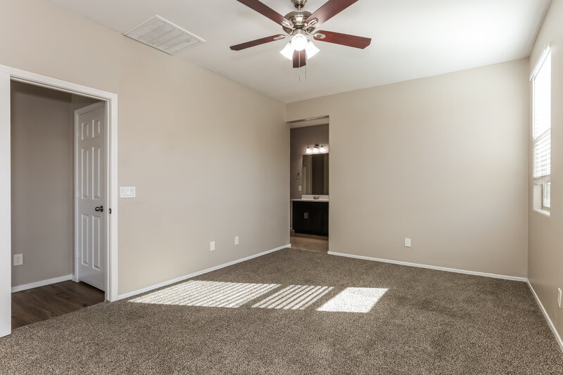 2,025/Mo, 2528 S 73rd Ln Phoenix, AZ 85043 Main Bedroom View 2