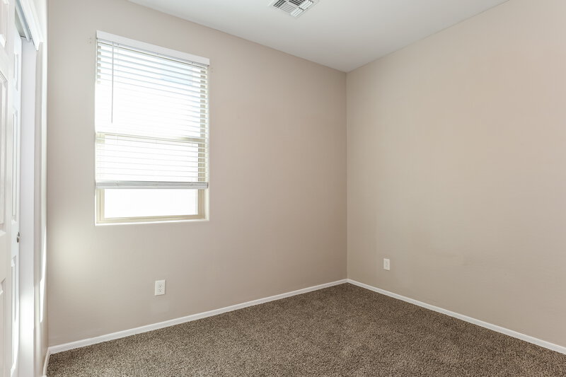 2,025/Mo, 2528 S 73rd Ln Phoenix, AZ 85043 Bedroom View