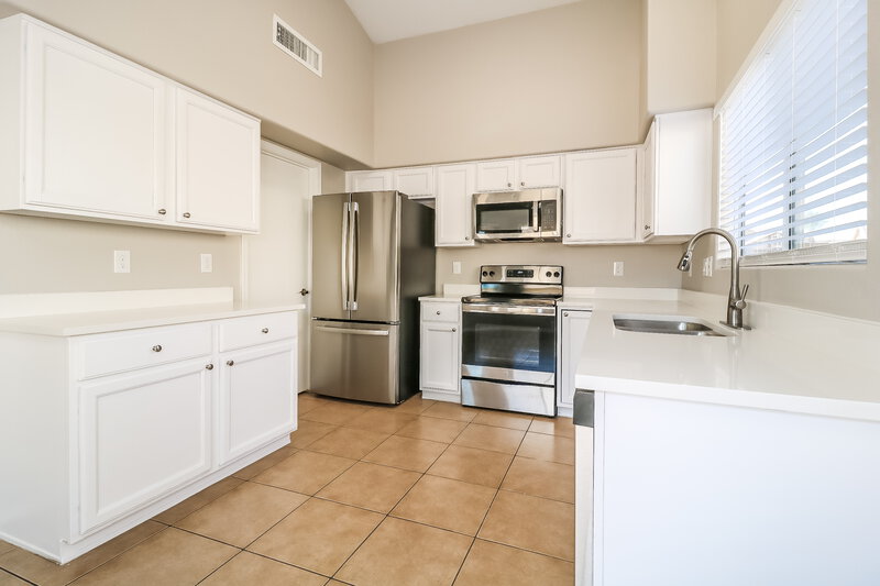 2,405/Mo, 1670 E Tyson Pl Chandler, AZ 85225 Kitchen View