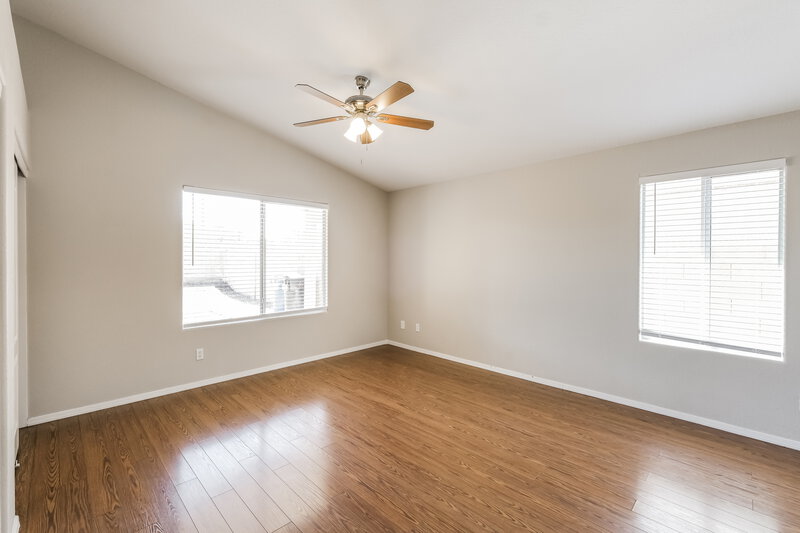 2,120/Mo, 2613 N Silverado Mesa, AZ 85215 Main Bedroom View