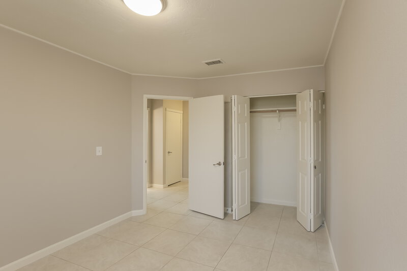 2,350/Mo, 1915 S 39th St 19 Mesa, AZ 85206 Bedroom View