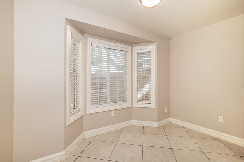 2,250/Mo, 1915 S 39th St 19 Mesa, AZ 85206 Bedroom View 5