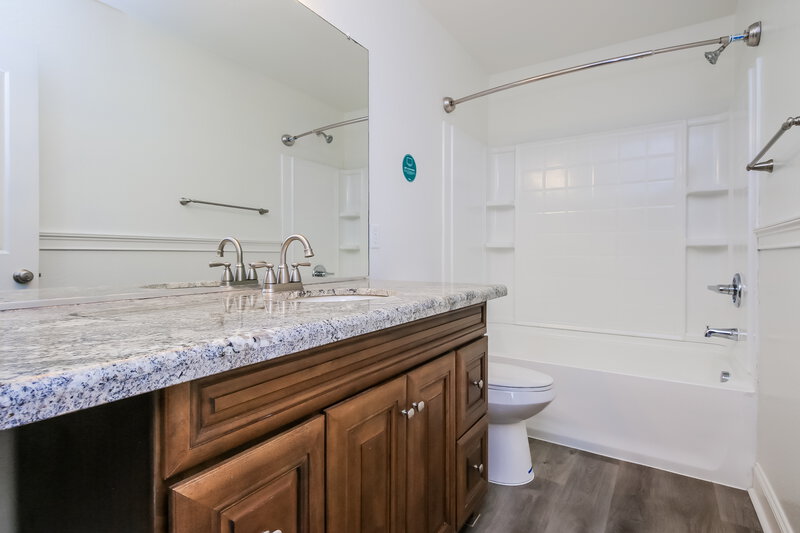 1,915/Mo, 40320 W Peggy Ct Maricopa, AZ 85138 Bathroom View