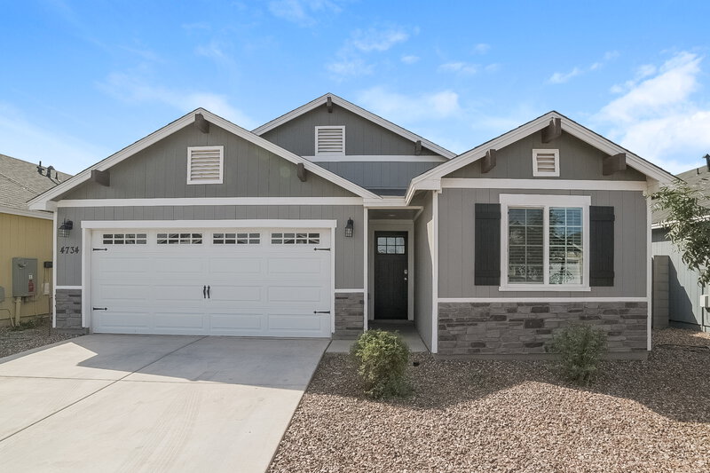 2,120/Mo, 4734 S 38th Ln Phoenix, AZ 85041 External View