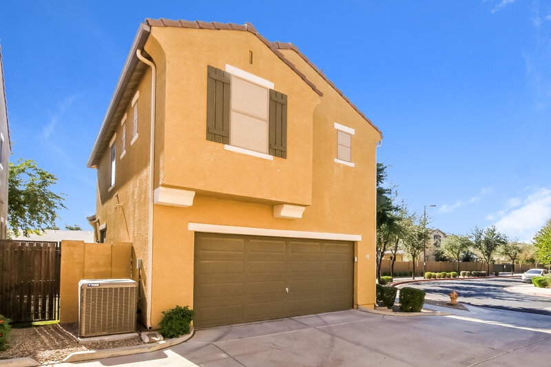 2,085/Mo, 451 S Hawes Rd UNIT 20 Mesa, AZ 85208 Side View