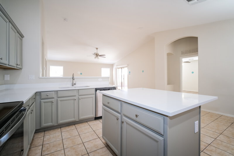 2,270/Mo, 806 S 122nd Ln Avondale, AZ 85323 Kitchen View 2