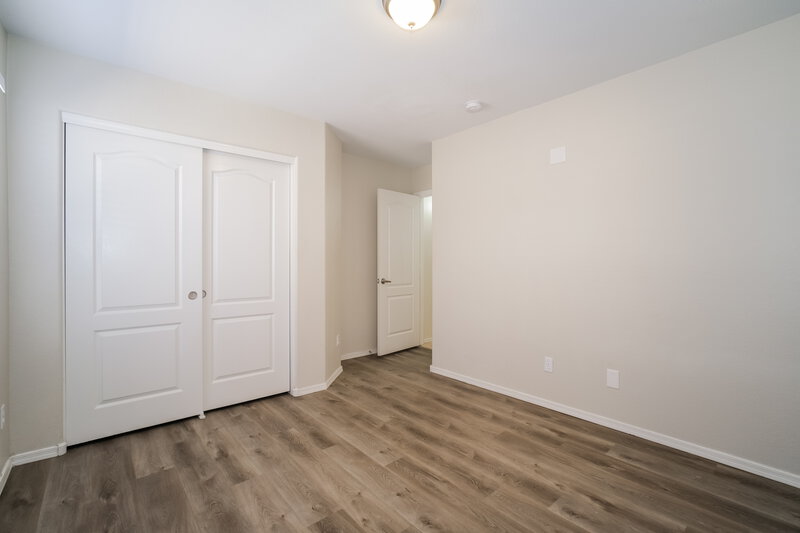 2,270/Mo, 806 S 122nd Ln Avondale, AZ 85323 Bedroom View