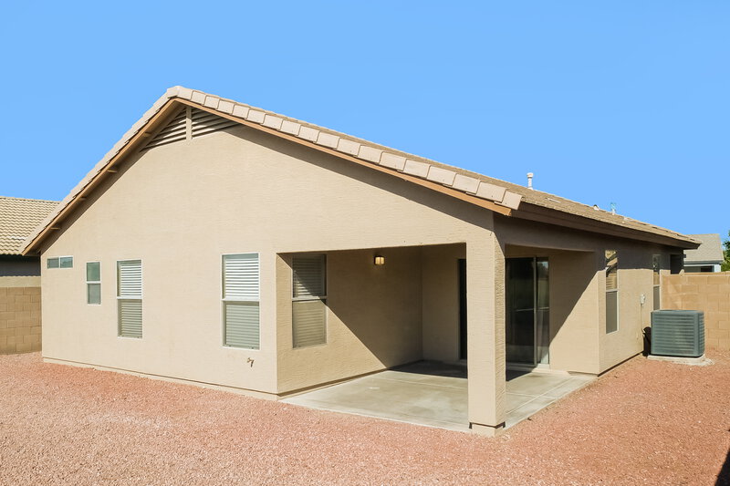 2,270/Mo, 806 S 122nd Ln Avondale, AZ 85323 Rear View