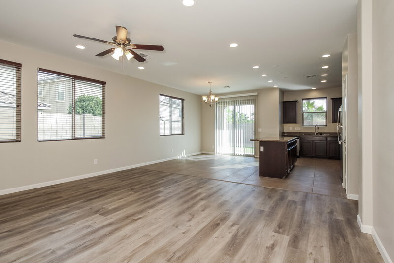 2,290/Mo, 12103 W Hide Trl Peoria, AZ 85383 Dining Room View