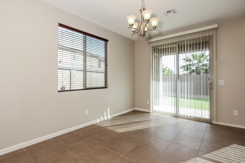2,290/Mo, 12103 W Hide Trl Peoria, AZ 85383 Dining Room View 2
