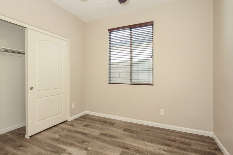 2,290/Mo, 12103 W Hide Trl Peoria, AZ 85383 Bedroom View 4