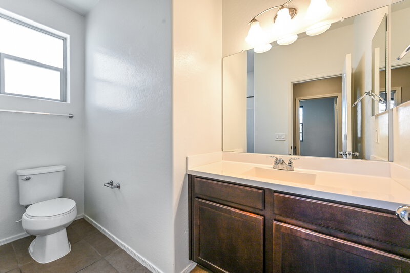2,195/Mo, 12103 W Hide Trl Peoria, AZ 85383 Bathroom View