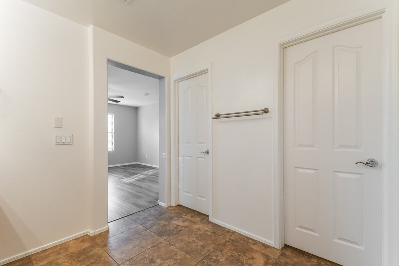 2,475/Mo, 2523 E Bart St Gilbert, AZ 85295 Main Bathroom View 2