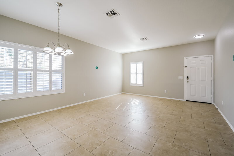 2,100/Mo, 3102 W Lucia Dr Phoenix, AZ 85083 Dining Room View