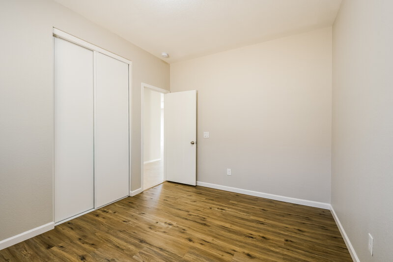 2,100/Mo, 3102 W Lucia Dr Phoenix, AZ 85083 Bedroom View 3