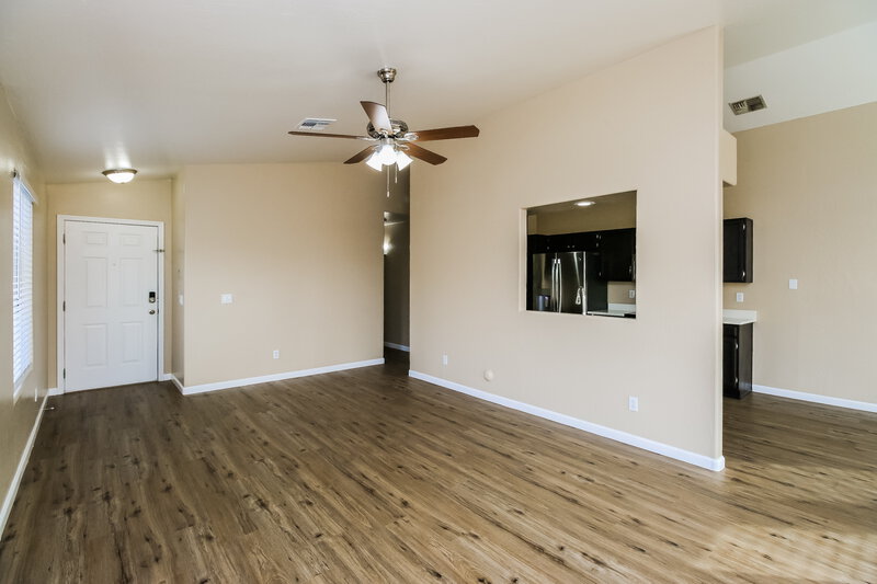 2,445/Mo, 3217 E Cicero Cir Mesa, AZ 85213 Living Room View 2