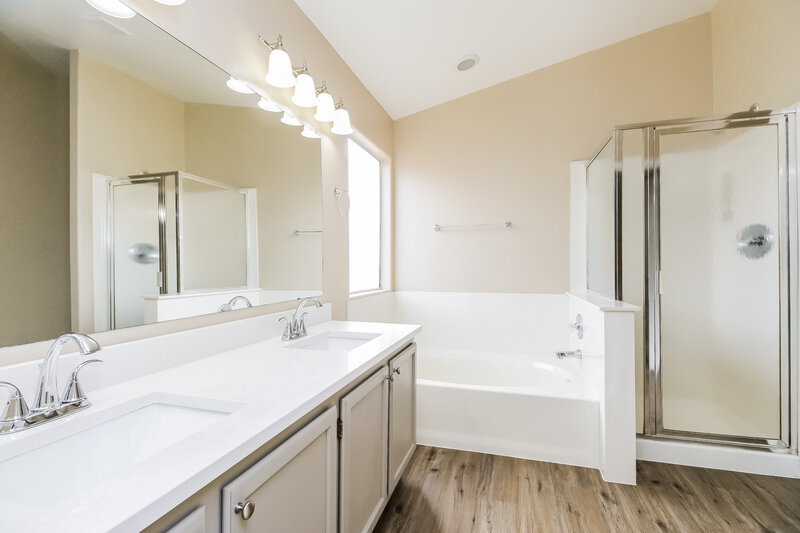 2,445/Mo, 3217 E Cicero Cir Mesa, AZ 85213 Main Bathroom View