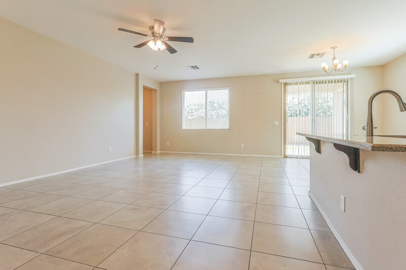 2,320/Mo, 7901 E Boise St Mesa, AZ 85207 Living Room View 2