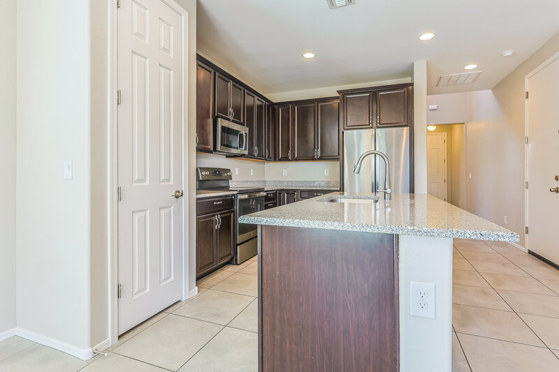 2,320/Mo, 7901 E Boise St Mesa, AZ 85207 Kitchen View