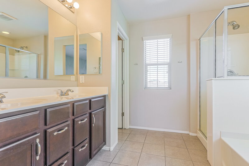 2,320/Mo, 7901 E Boise St Mesa, AZ 85207 Main Bathroom View