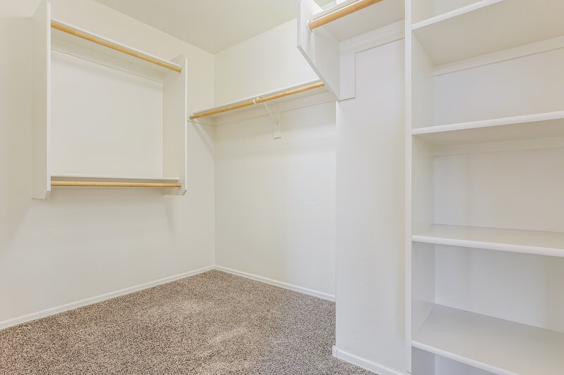 2,320/Mo, 7901 E Boise St Mesa, AZ 85207 Walk In Closet View