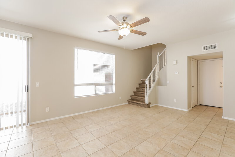 2,410/Mo, 113 E Windsong Dr Phoenix, AZ 85048 Living Room View 2