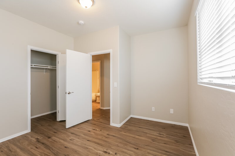 2,410/Mo, 113 E Windsong Dr Phoenix, AZ 85048 Bedroom View 2