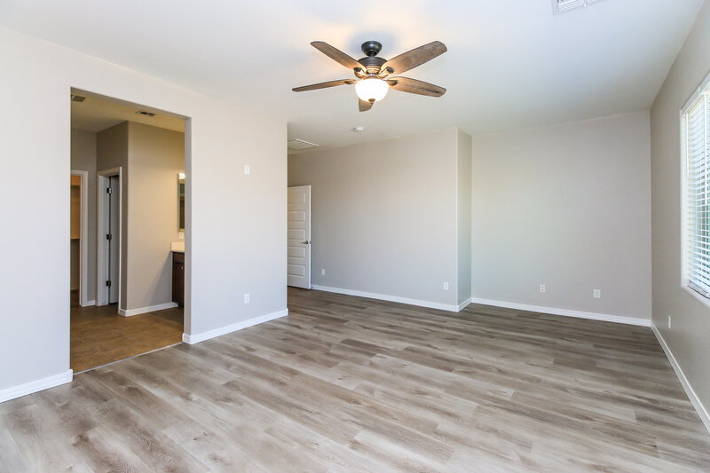 2,405/Mo, 878 W Ayrshire Trl San Tan Valley, AZ 85143 Main Bedroom View 2