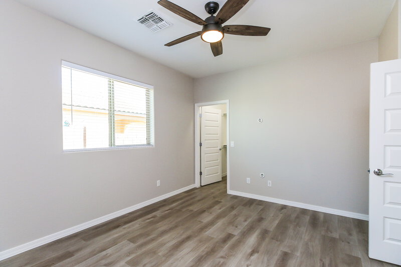 2,405/Mo, 878 W Ayrshire Trl San Tan Valley, AZ 85143 Bedroom View 2