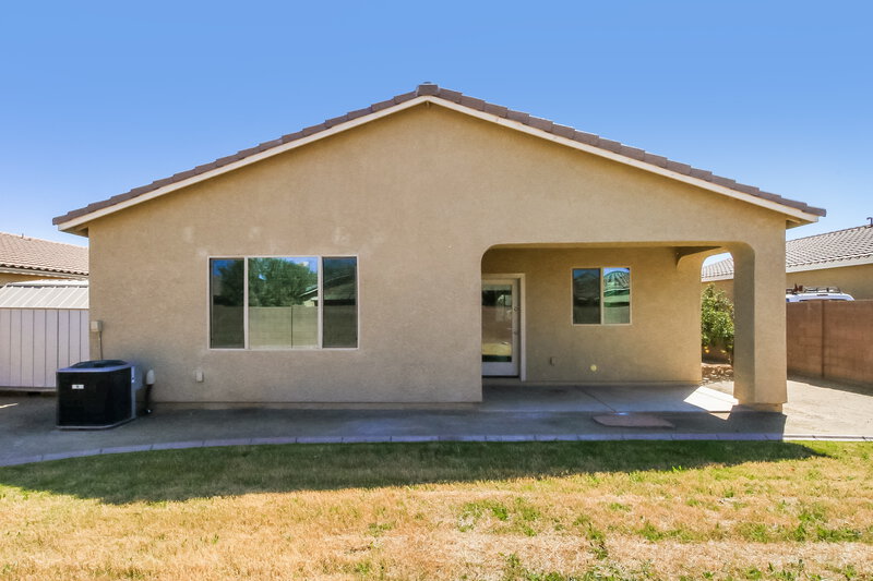 2,405/Mo, 878 W Ayrshire Trl San Tan Valley, AZ 85143 Rear View