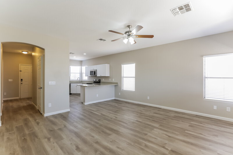 2,580/Mo, 8827 W Hess St Tolleson, AZ 85353 Misc View 2