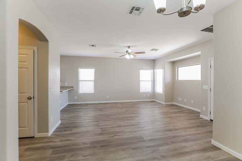 2,580/Mo, 8827 W Hess St Tolleson, AZ 85353 Misc View 3