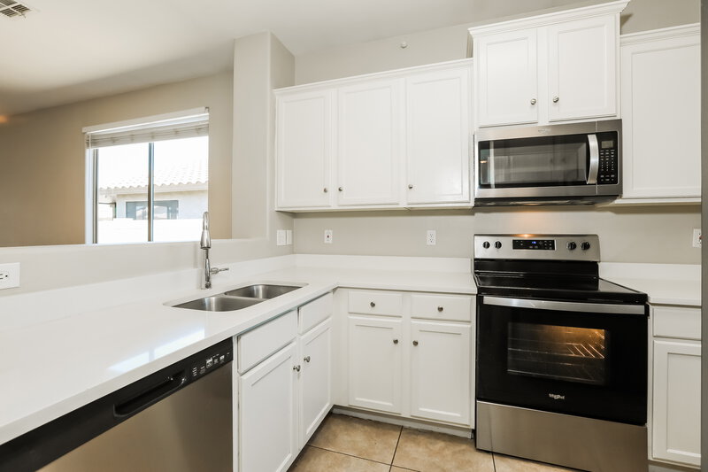 1,775/Mo, 2202 W Gold Dust Ave San Tan Valley, AZ 85144 Kitchen View