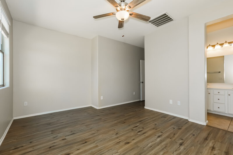 1,775/Mo, 2202 W Gold Dust Ave San Tan Valley, AZ 85144 Main Bedroom View 2