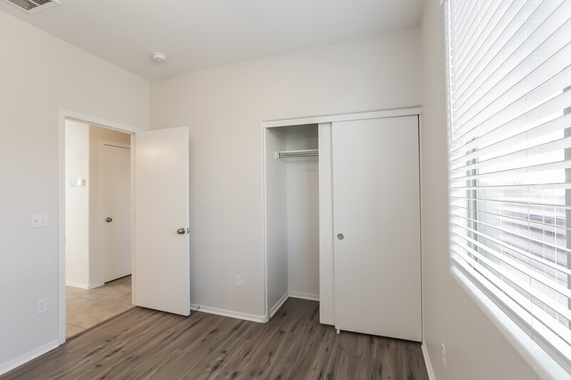 1,950/Mo, 2202 W Gold Dust Ave Queen Creek, AZ 85142 Bedroom View 2
