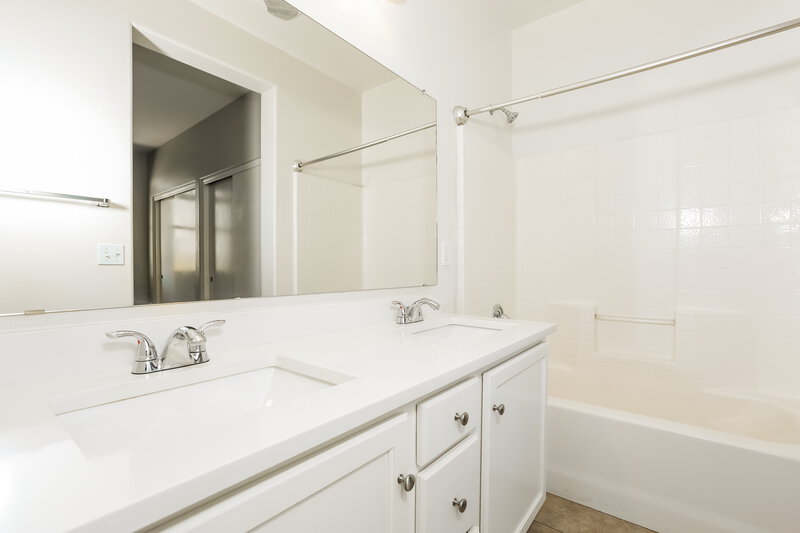 1,775/Mo, 2202 W Gold Dust Ave San Tan Valley, AZ 85144 Bathroom View