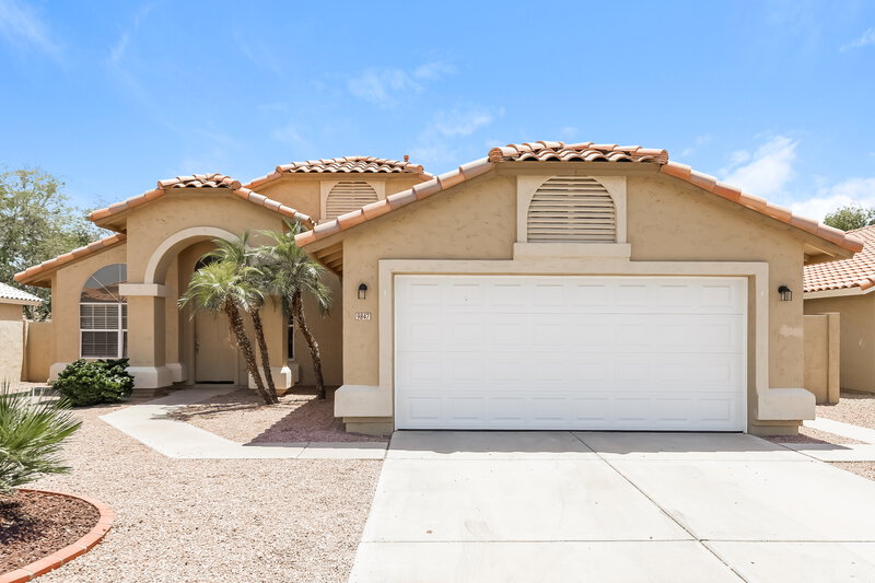 2,350/Mo, 9847 W Irma Ln Peoria, AZ 85382 External View