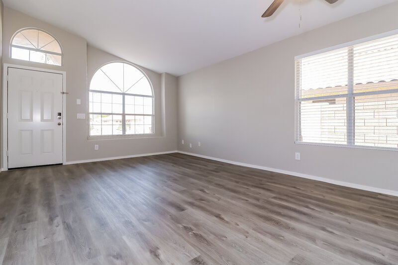 2,270/Mo, 9847 W Irma Ln Peoria, AZ 85382 Living Room View