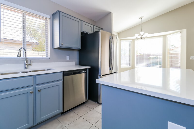 2,270/Mo, 9847 W Irma Ln Peoria, AZ 85382 Kitchen View 2