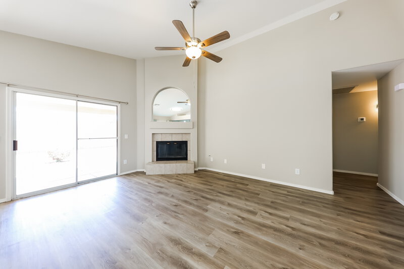 2,350/Mo, 9847 W Irma Ln Peoria, AZ 85382 Family Room View