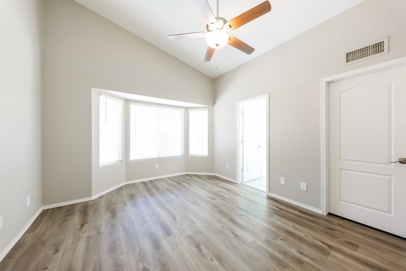 2,350/Mo, 9847 W Irma Ln Peoria, AZ 85382 Main Bedroom View