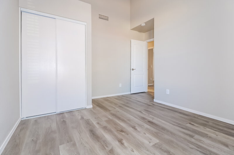 2,270/Mo, 9847 W Irma Ln Peoria, AZ 85382 Bedroom View 2